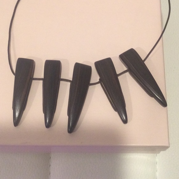 NWOT Victoria Secret Wooden Bohemian Casual Necklace and Bracelet - Picture 4 of 13